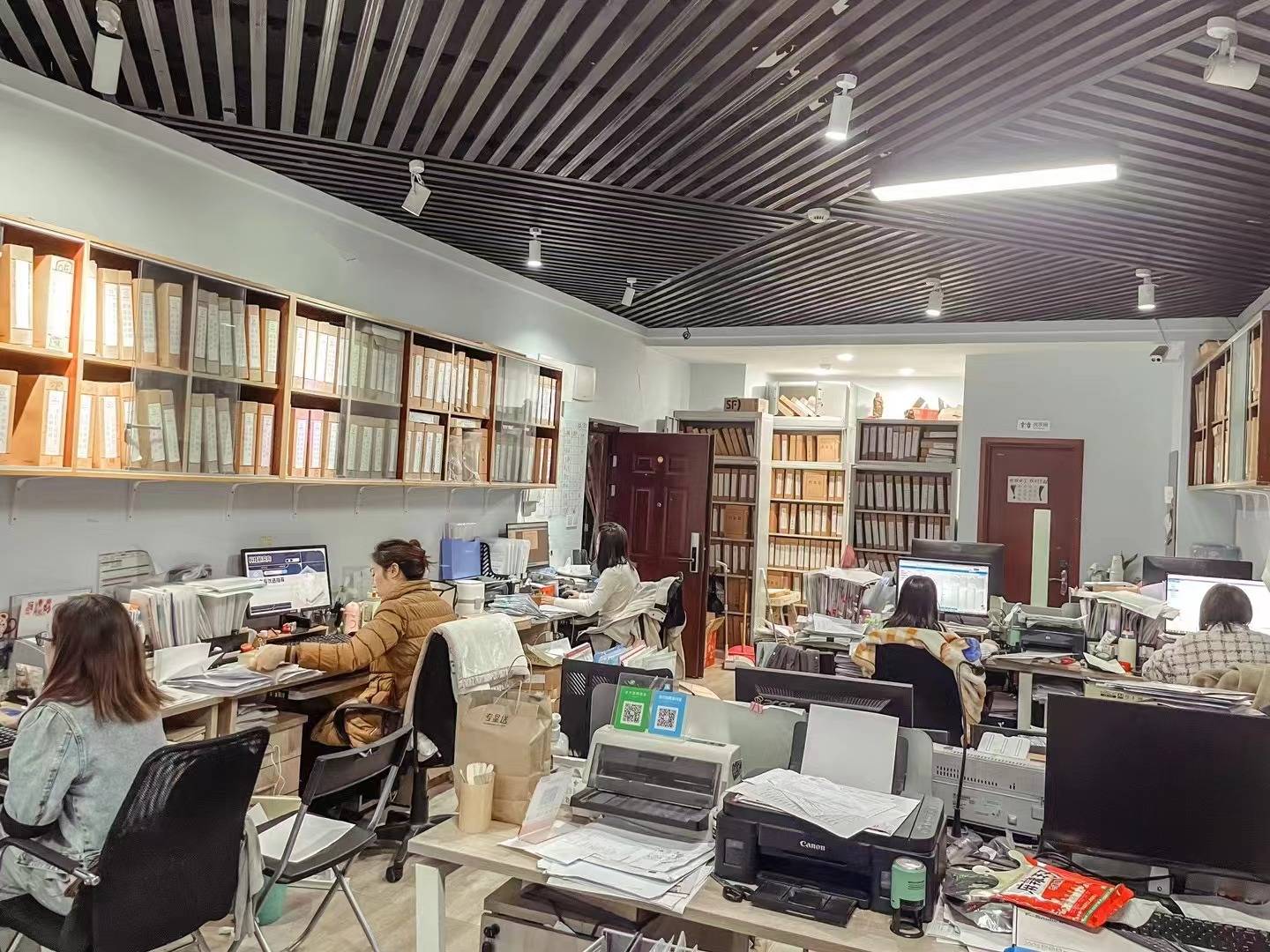 重庆代理记账公司靠谱之选:鹏展集团引领行业服务新风尚