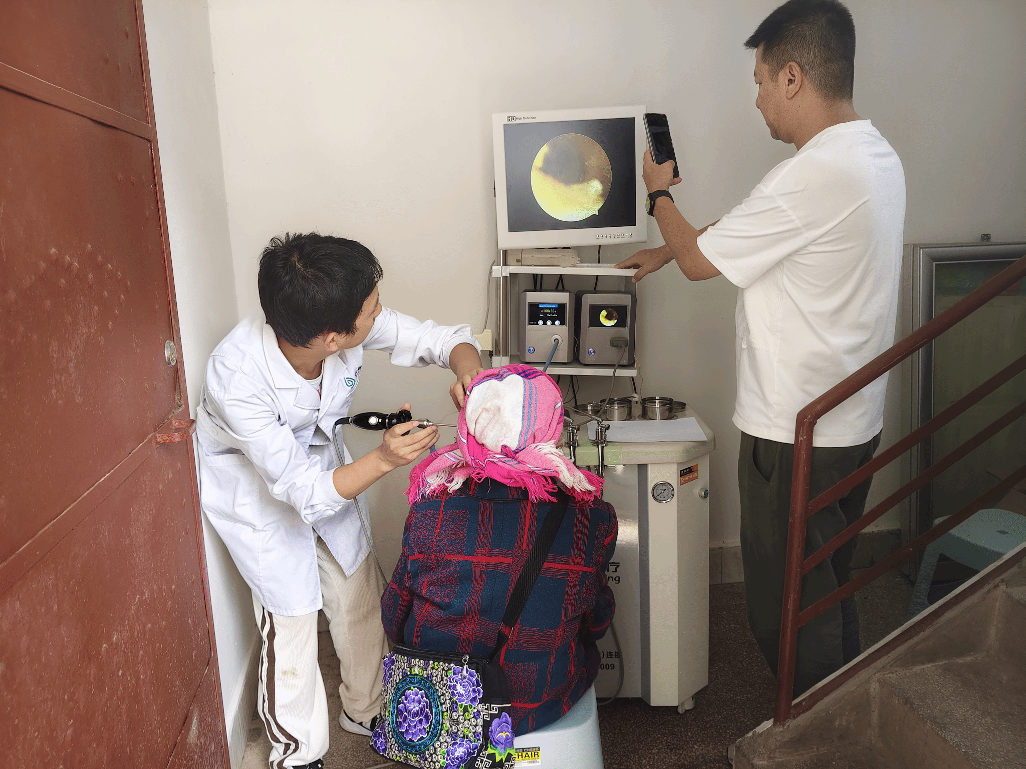 高桥镇残联携手专业团队开展听力筛查活动